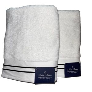 Brooks Brothers Premium Embroidered set of 2 Bath towels white black NWT